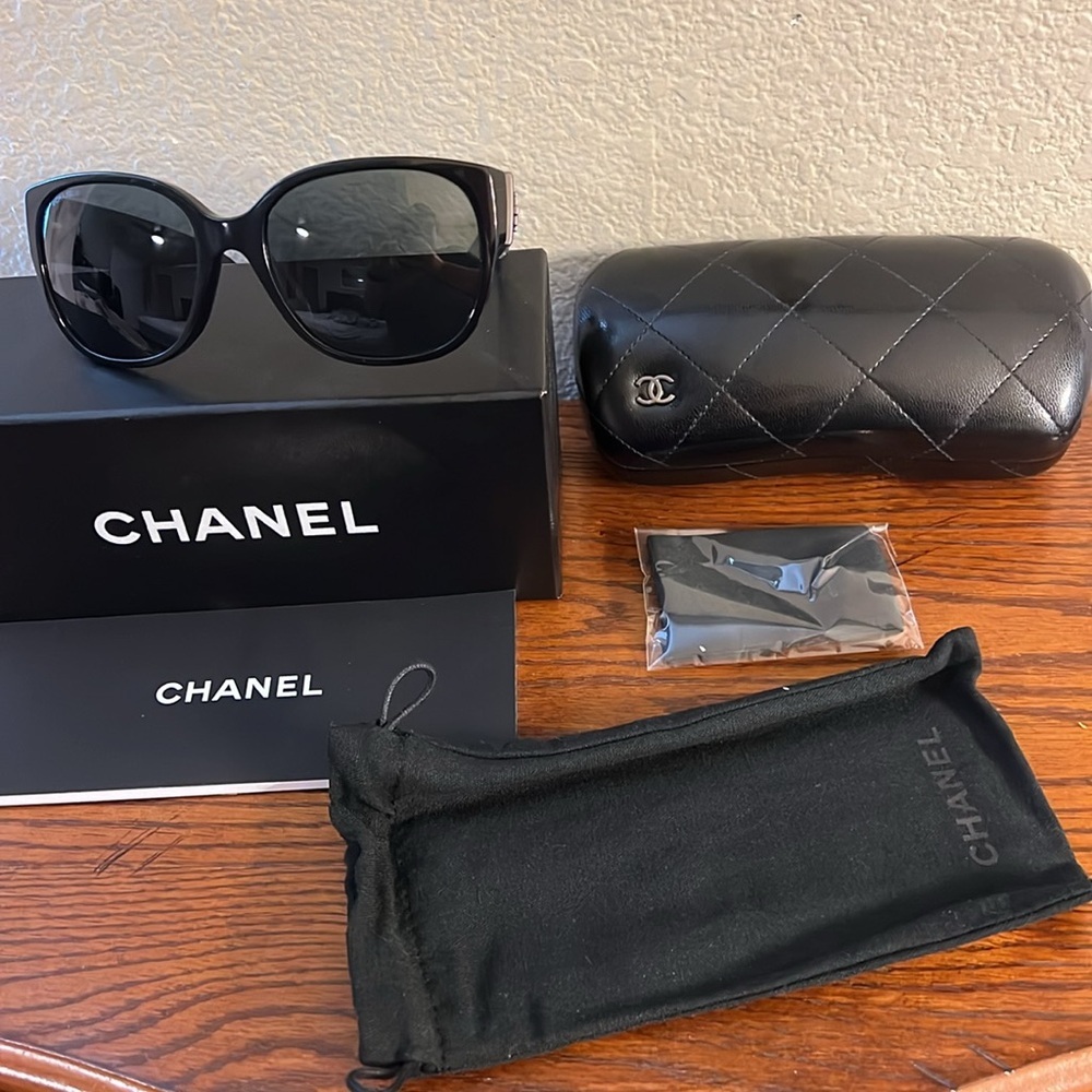 Authentic Chanel Tweed Sunglasses set 5237-A